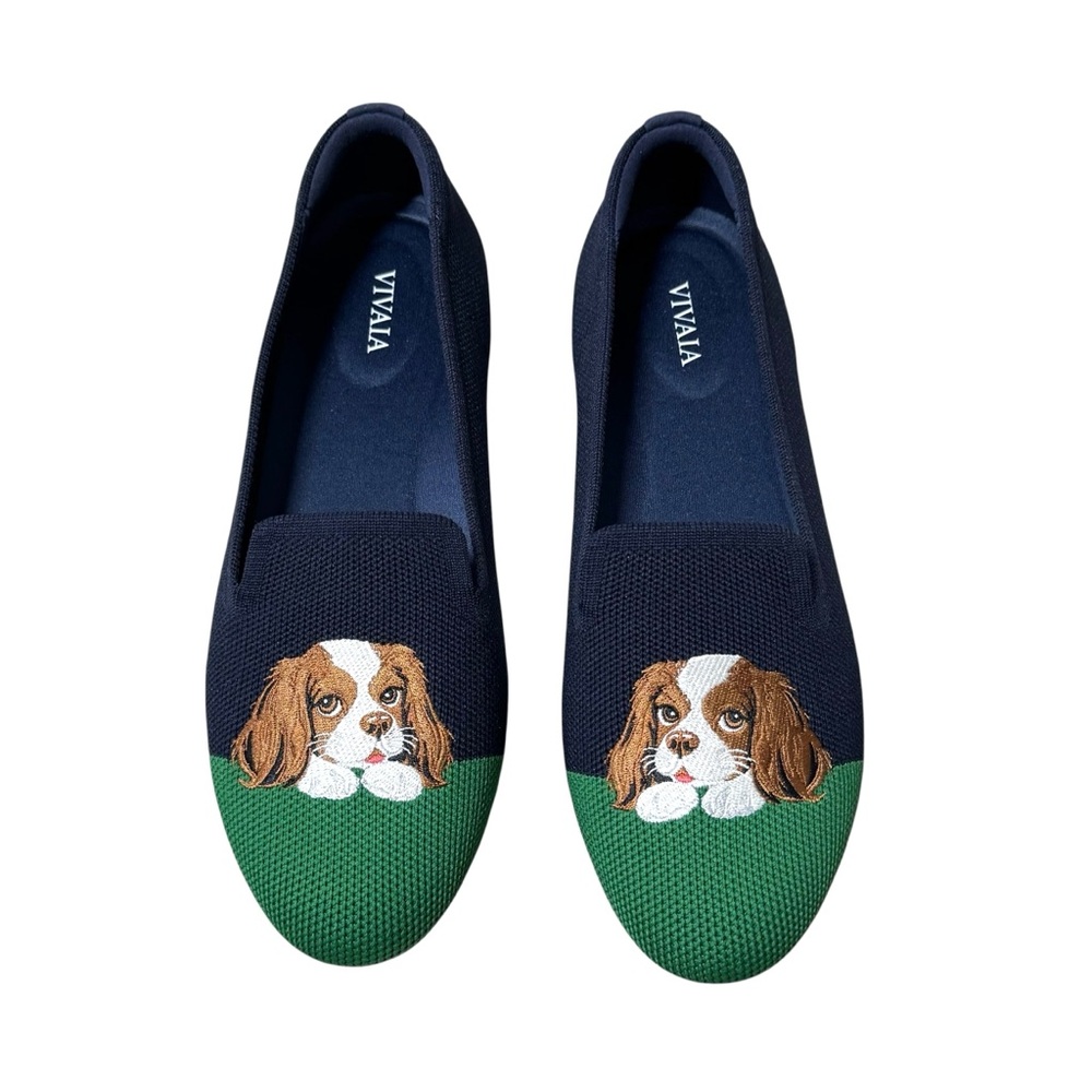 VIVAIA Navy & Green Dog-Embroidered Women's Loafers